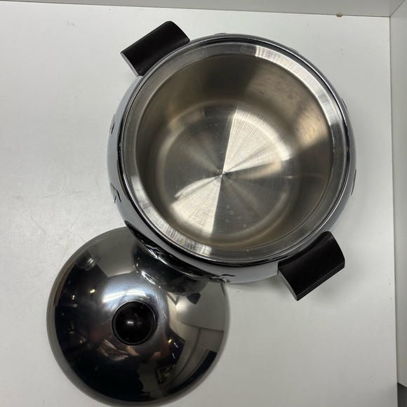 Vintage Midcentury Westbend Penguin chrome insulated hot and cold server - Picture 2 of 6